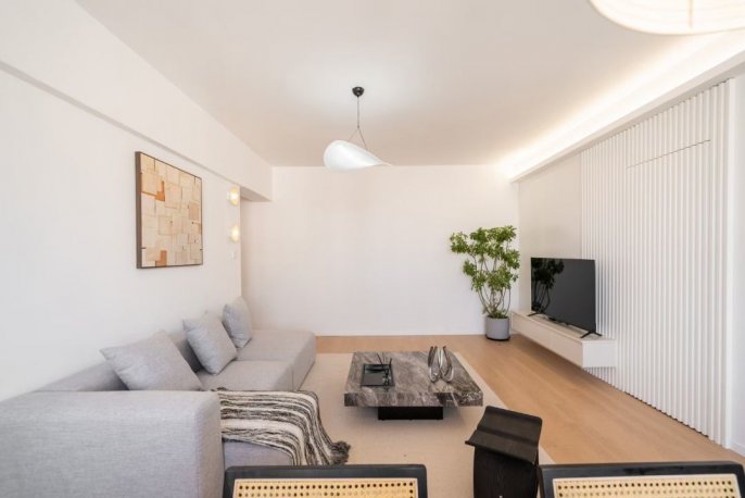 16k Bright 2Br with wall heating Nr Changshou Rd.line7/13