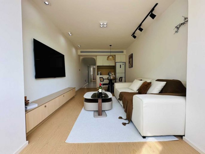 9.5k Brand new 1Br with floor heating Nr Loushanguan Rd.line2/15