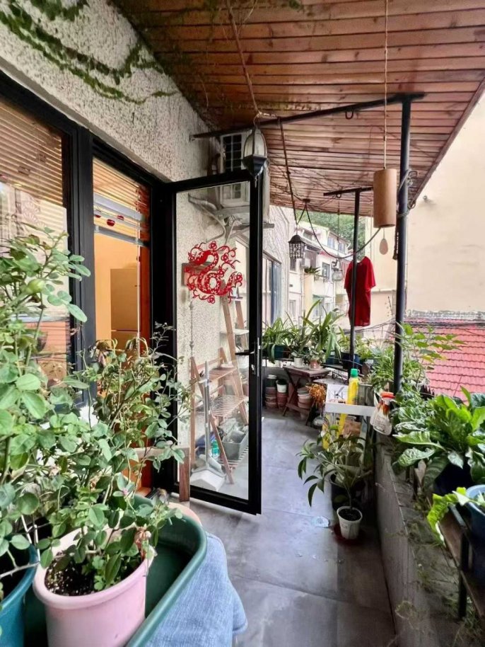 Jiaotong University Station 2Br with Balcony Line10/11