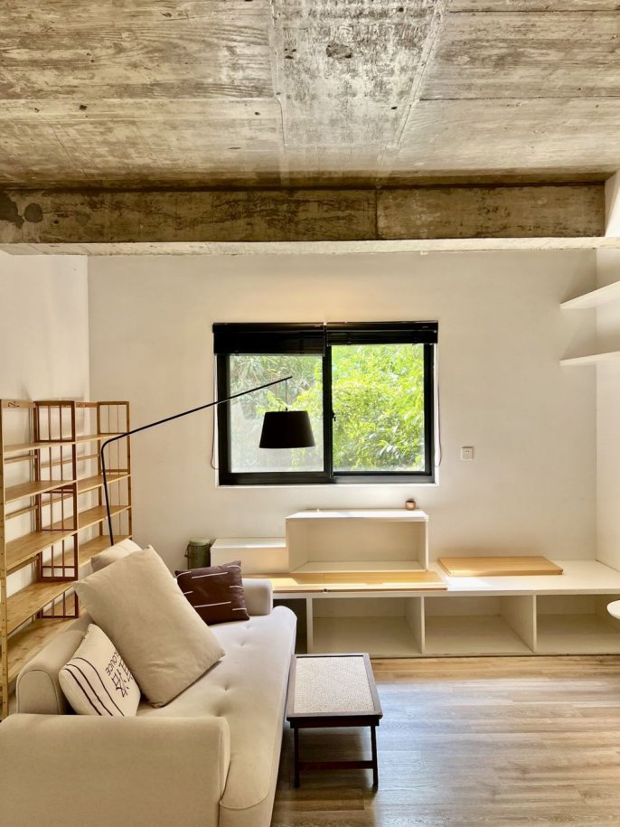 Beautiful & good price 1Br, right @ Bund,BFC