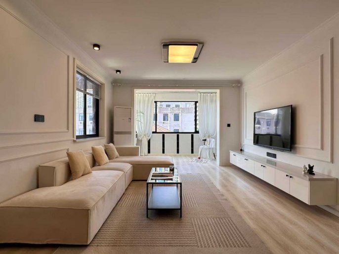 Spacious 2Brs/1Lr/1Bt apt nr Zhongshan park,M2/3/4