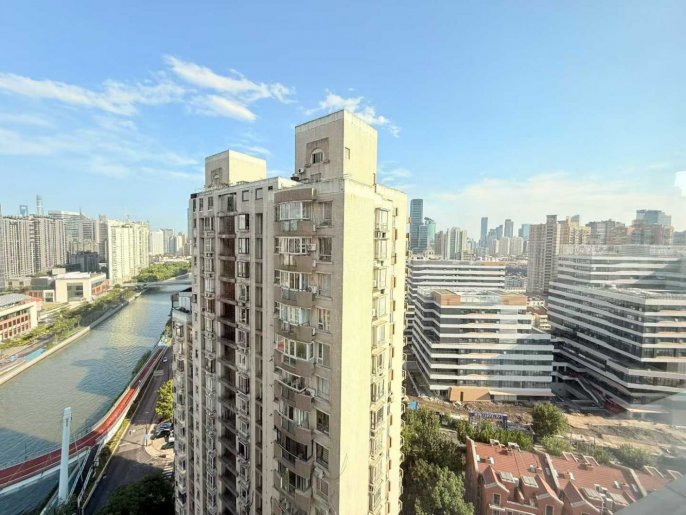 Suzhou creek,Out door balcony,3Br,2Bt,Nr line 13,Jiang Ning rd station