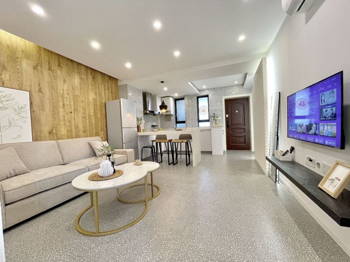 Nice 2brs Nr north Zhongshan road M1