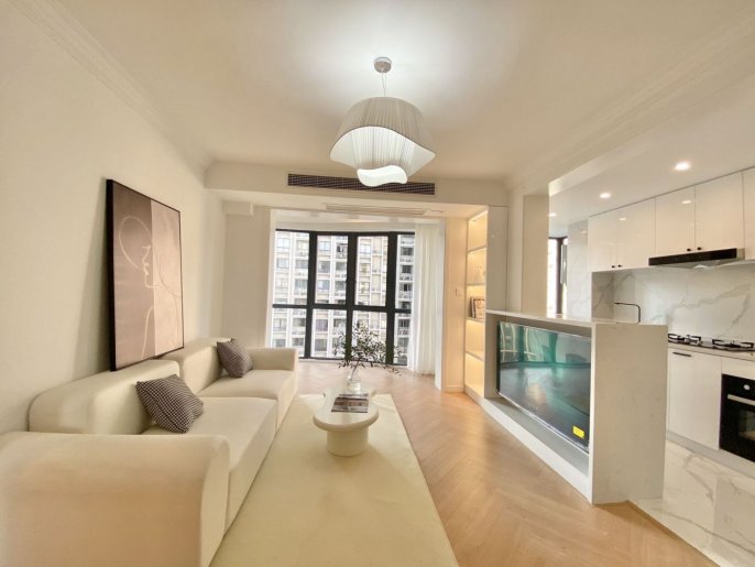 Lovely 2Bedrooms elevator Apt +central AC & oven @ Line7 Changping Rd