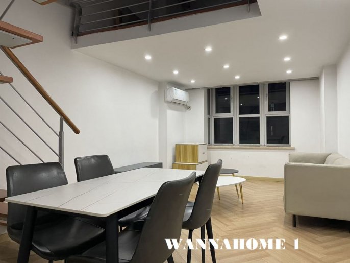 Spacious Duplex 2Bdrs 1Bath Apt+W Nanjing Rd CBD+Nice Building+L7 Chang Ping Rd