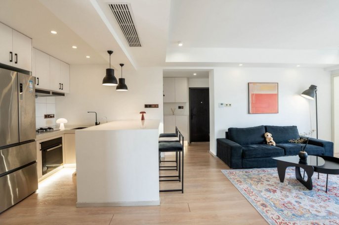 Elegant Maoming Rd apt,3+1Br,floor heating ,balcony,Iapm