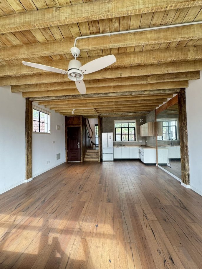 Huge livingroom@2brs with terrace near Jing'an Temple