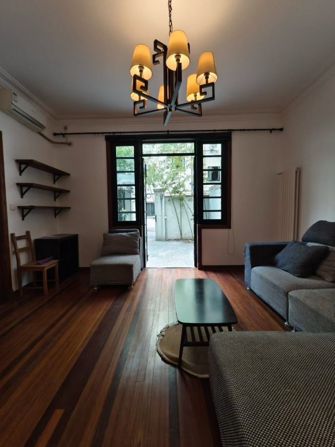 Huge 1+1brs with huge garden near Changshu Road