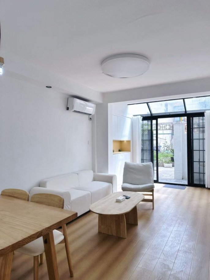 Cozy 1br with yard near Changping Road