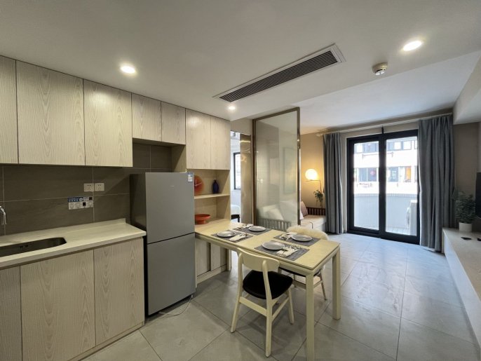 Nice balcony 1Br/1Lr/1Bt apt nr Jiangning rd,M13