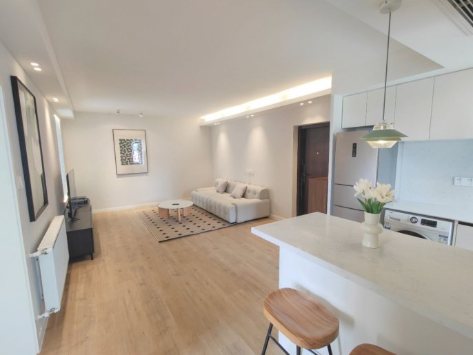 Renovated 2brs Apt Wuding MTR14