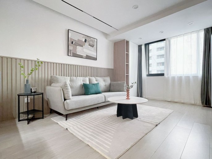 Modern 1br 2lr/elevator/big living room/bright room,Weining rd@L2