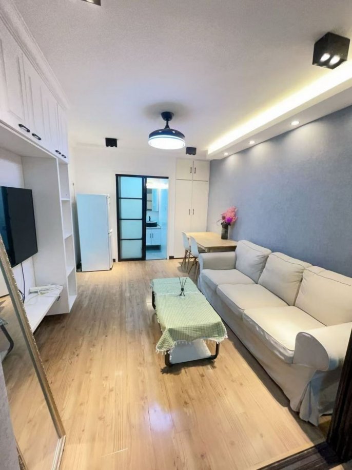 Jiaotong University 1BR apartment