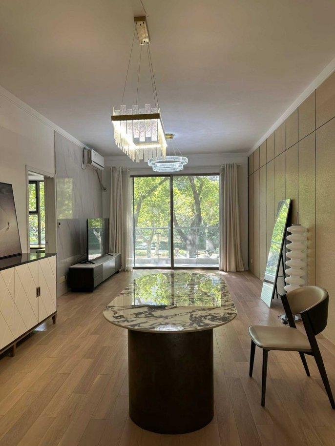 Lakeville/Xintiandi 2br2bath120sqm