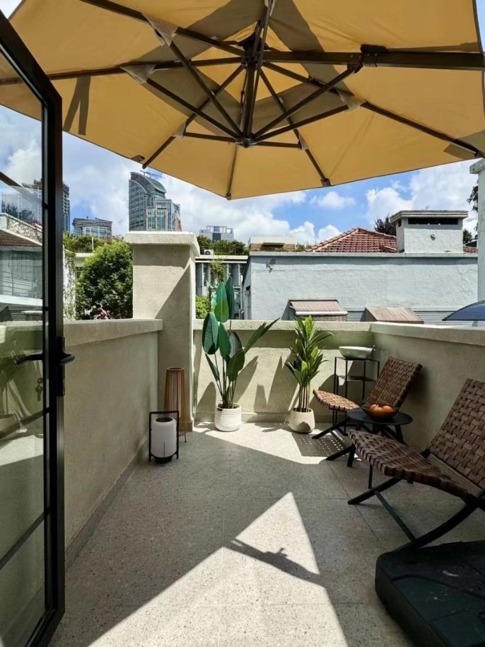 Modern 2brs floor heating nice terrace in lane house near west nan jing road line 2,12,13