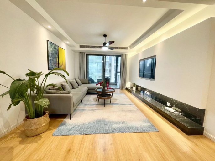 Modern 3brs floor heating modern furniture near west nan jing road CBD line 2,12,13