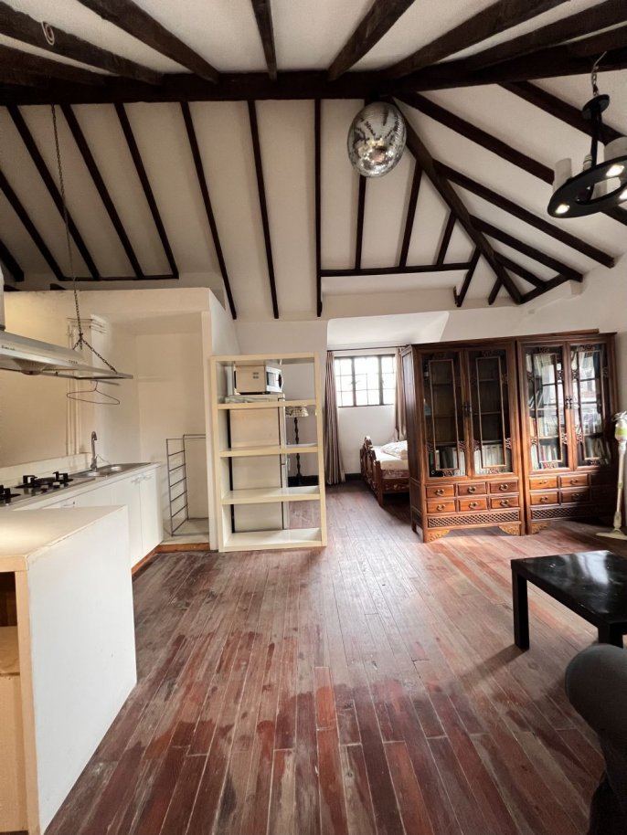 Good sunlight Cosy Lane house Spacious Size