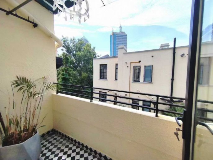 Changshu Rd Station 1Br Line1/7 Open Balcony