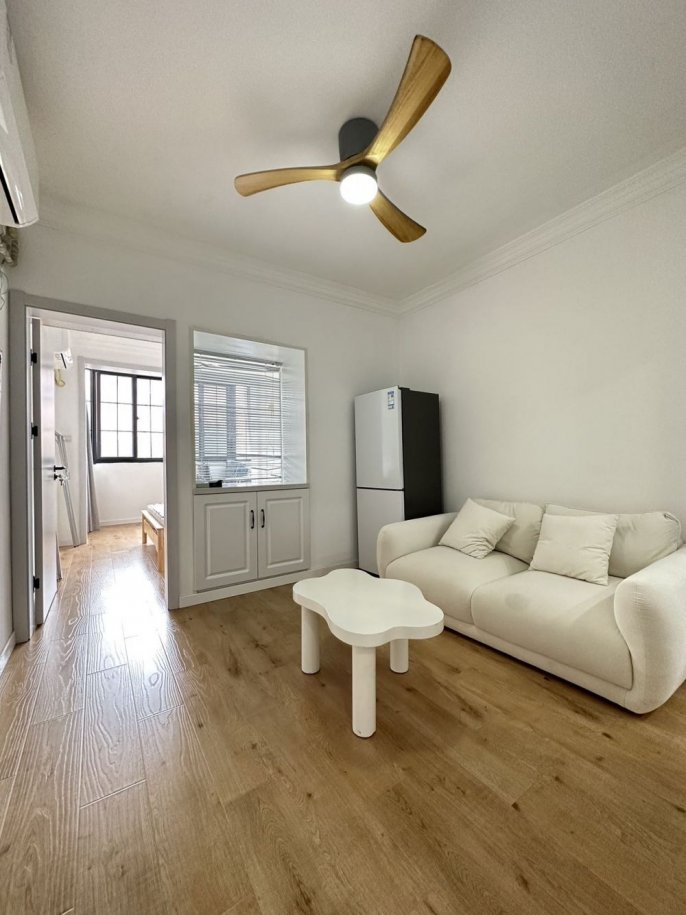 South Shannxi Rd, cozy &Bright 1br,decent compound,only 6k