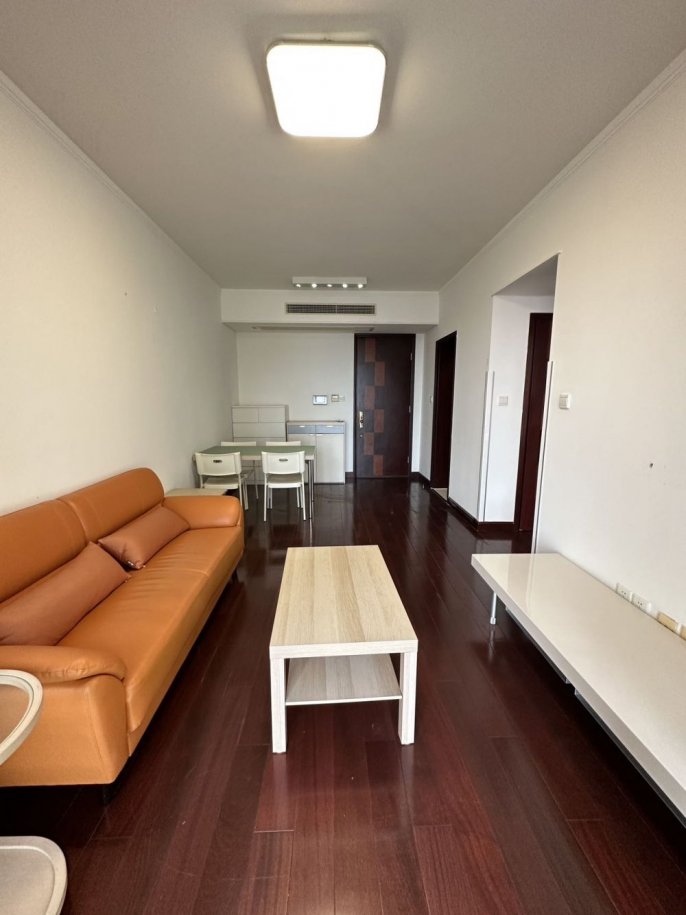 Good value 1br high-rise at Gubei &Golden Street L10&15