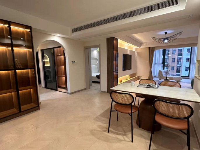 Charming 3brs 2bathrooms elevator Nr L10 longbai xincun sta